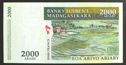 2000 ariary - Madagaskar