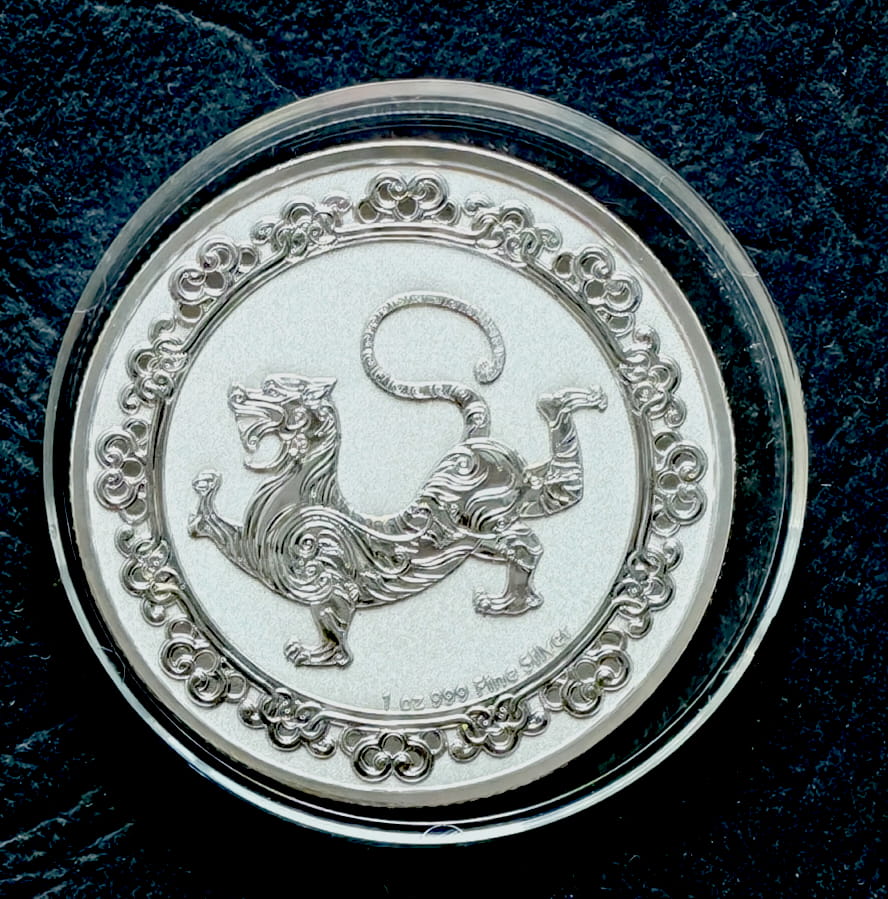 Niue 2 dolary  White Tiger  (1 OZ Ag) - 2019 r.